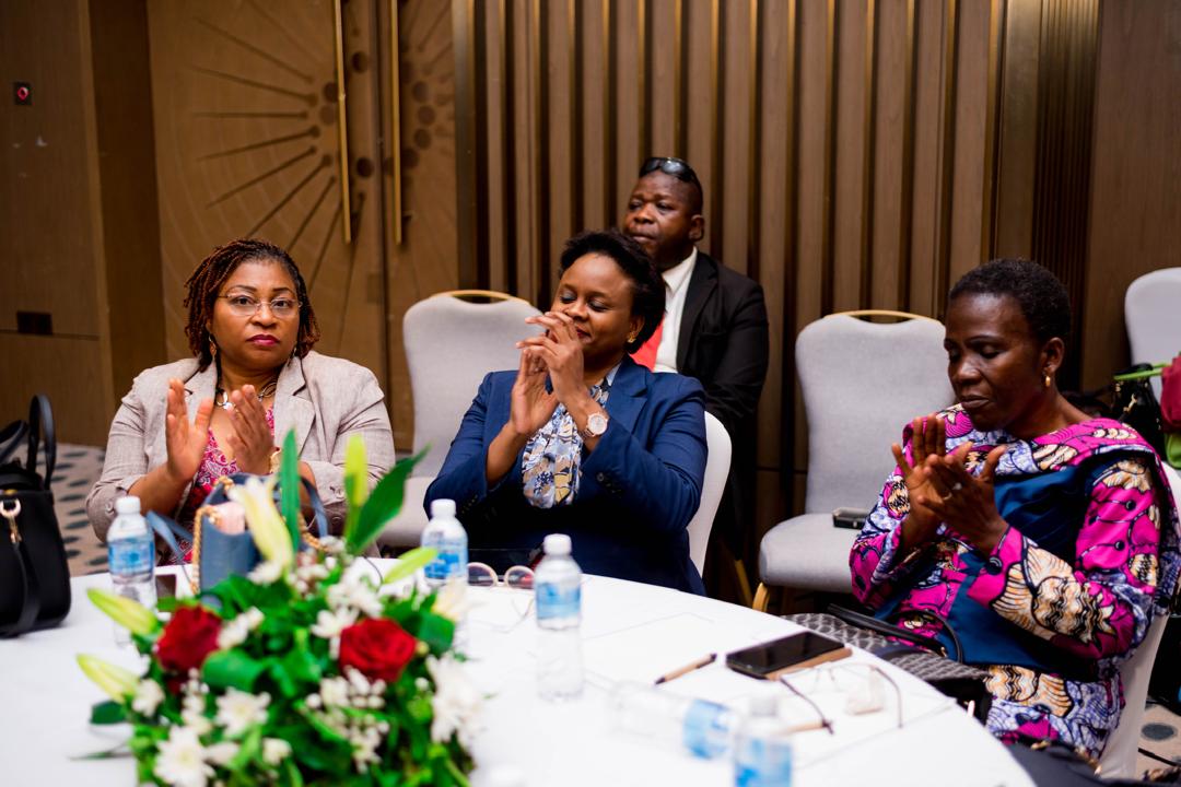 Rejoignez l'Expertise au Service de la Santé et de l'Environnement.